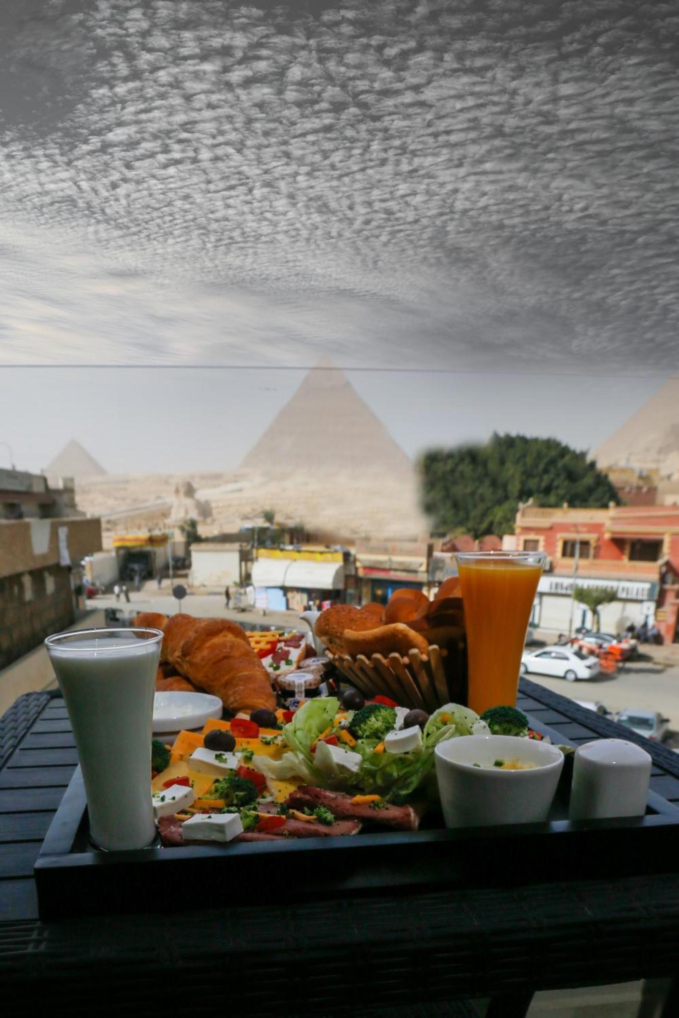 Steps In Pyramids View Hotel Kafret el-Gabal Exterior foto