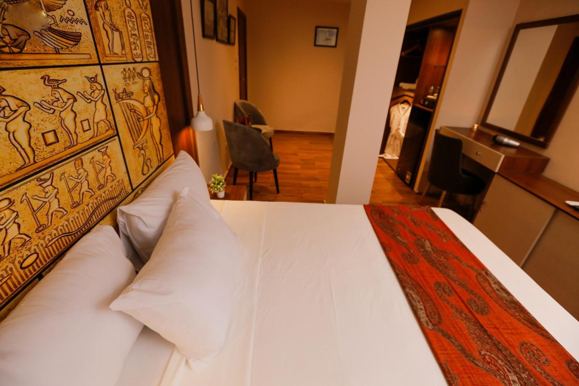 Steps In Pyramids View Hotel Kafret el-Gabal Exterior foto